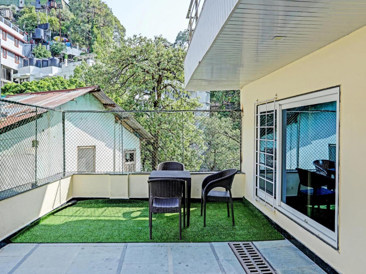 Hotel Woods View Мусори Екстериор снимка
